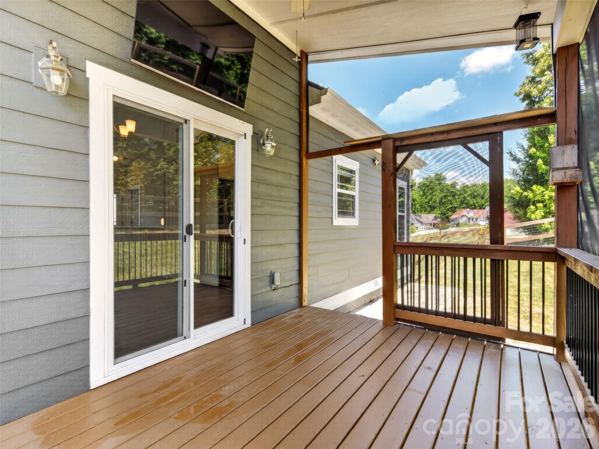 Waters Edge - Residential