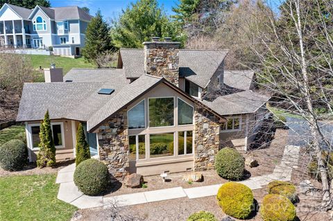 3001 Hickory Nut Trail Hendersonville NC 28739