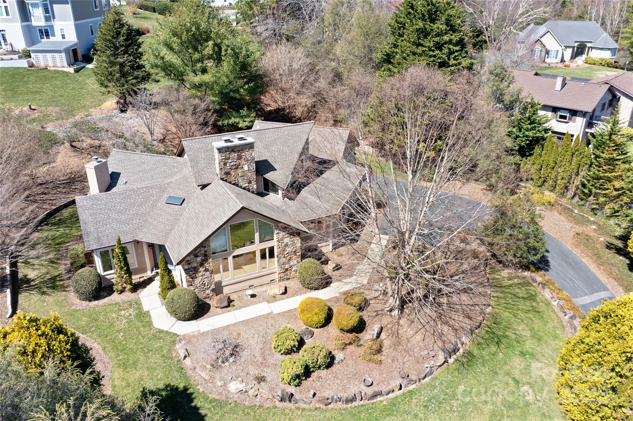 3001 Hickory Nut Trail