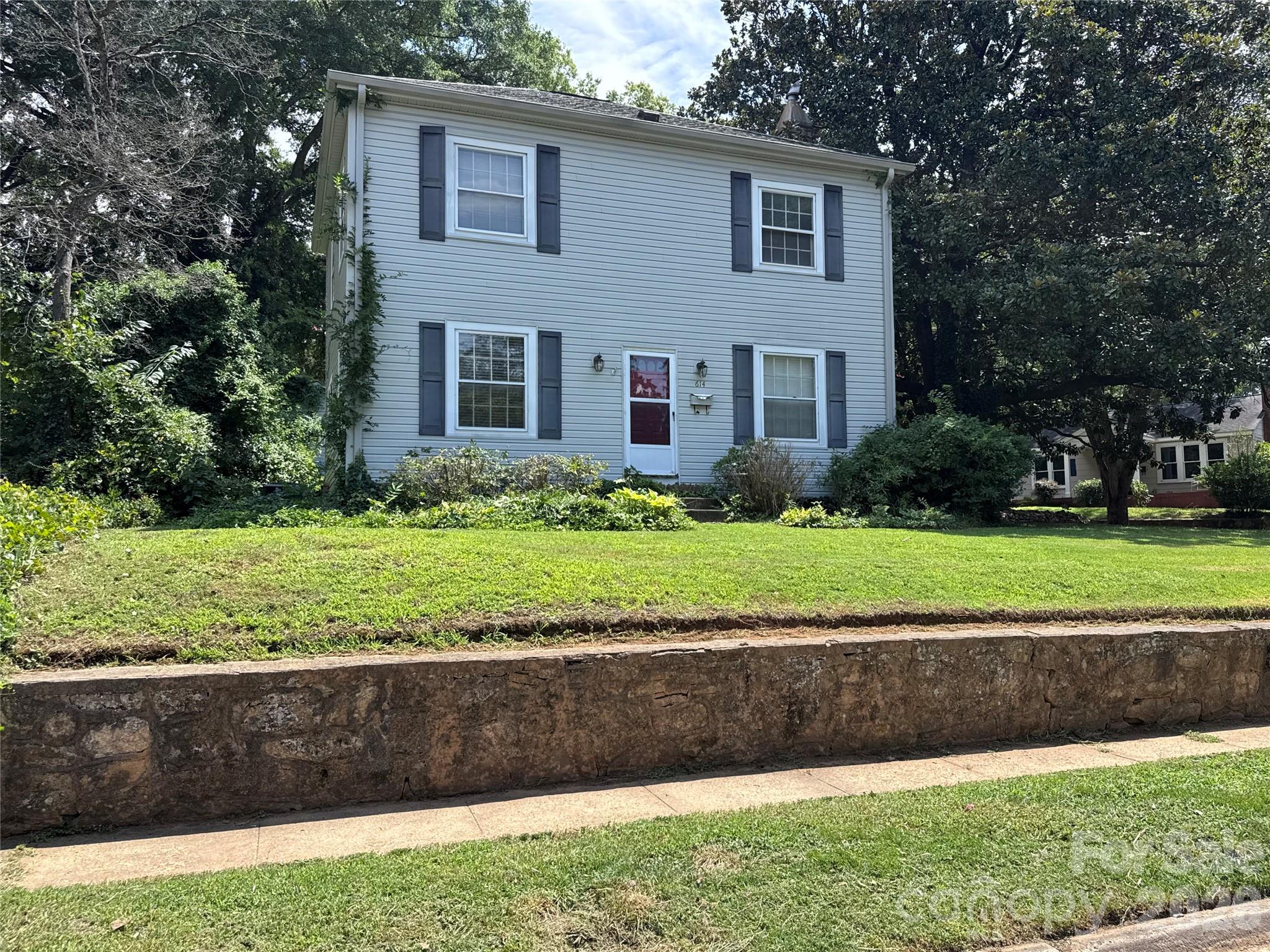 614 Neil Street