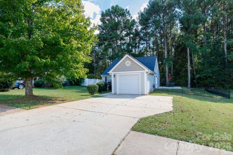 Photo of 229 Chicago Lane, York, SC 29745 (MLS # 4432240)