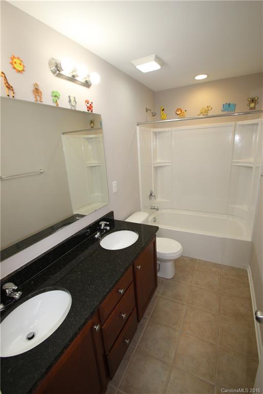 The Oaks Of Landis - Residential