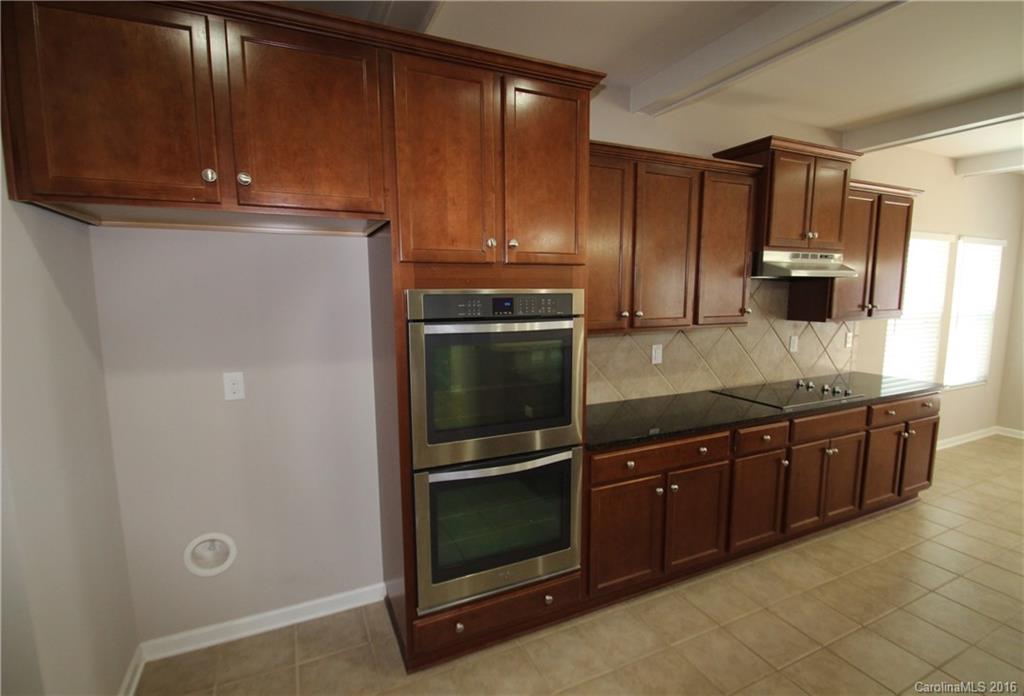 The Oaks Of Landis - Residential