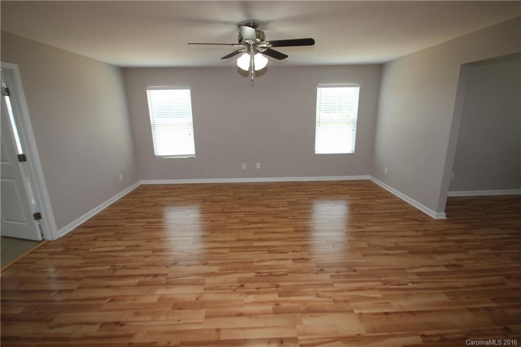 The Oaks Of Landis - Residential