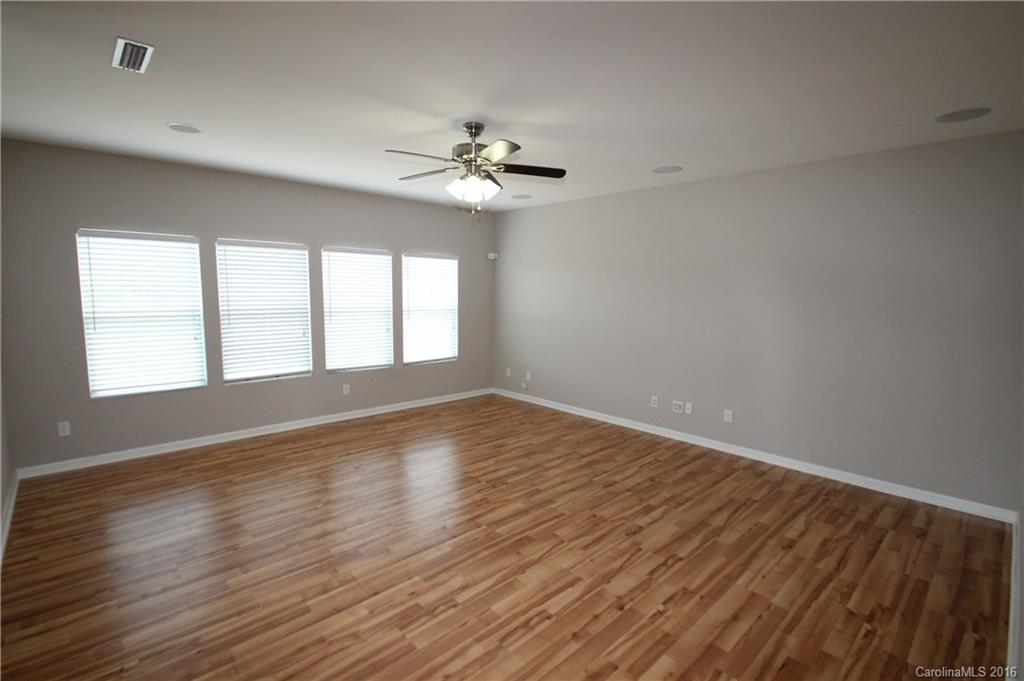 The Oaks Of Landis - Residential