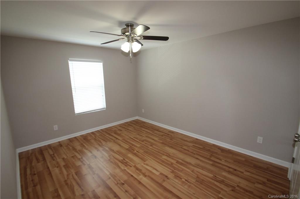 The Oaks Of Landis - Residential