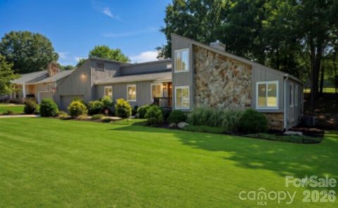 Photo of 8401 Raintree Lane, Charlotte, NC 28277 (MLS # 4392980)