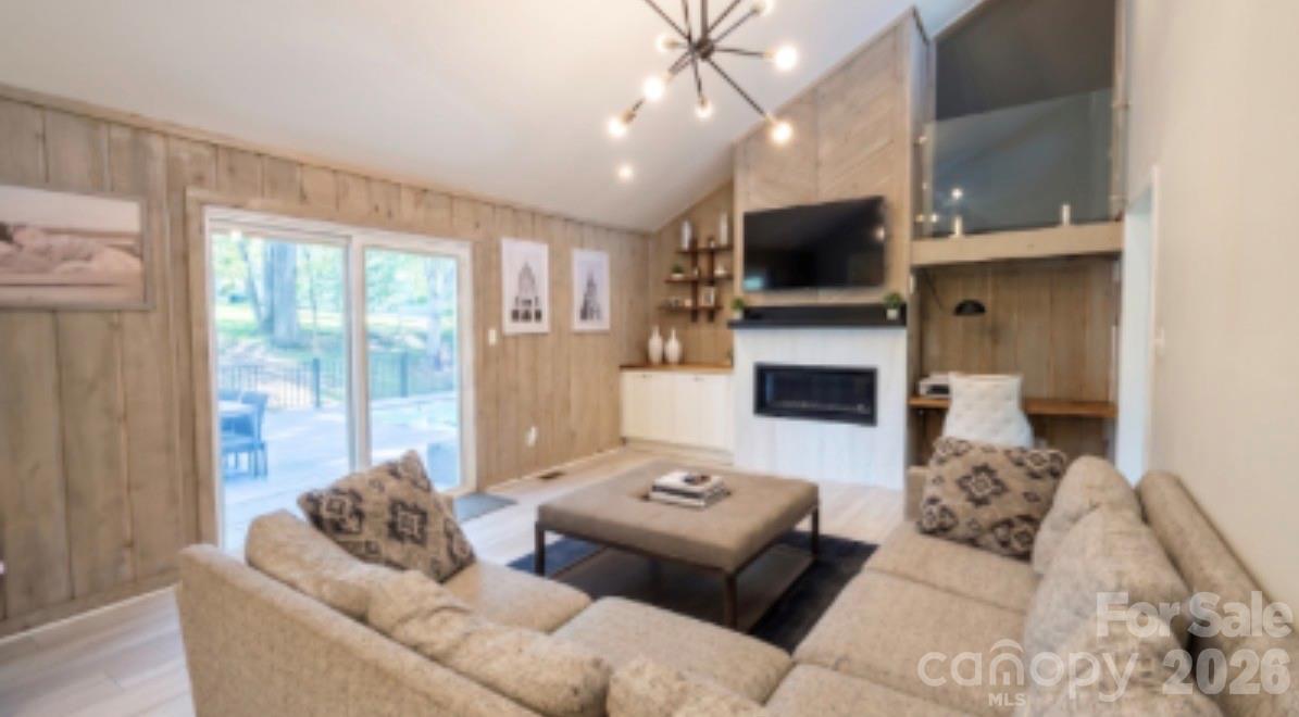 8401 Raintree Lane