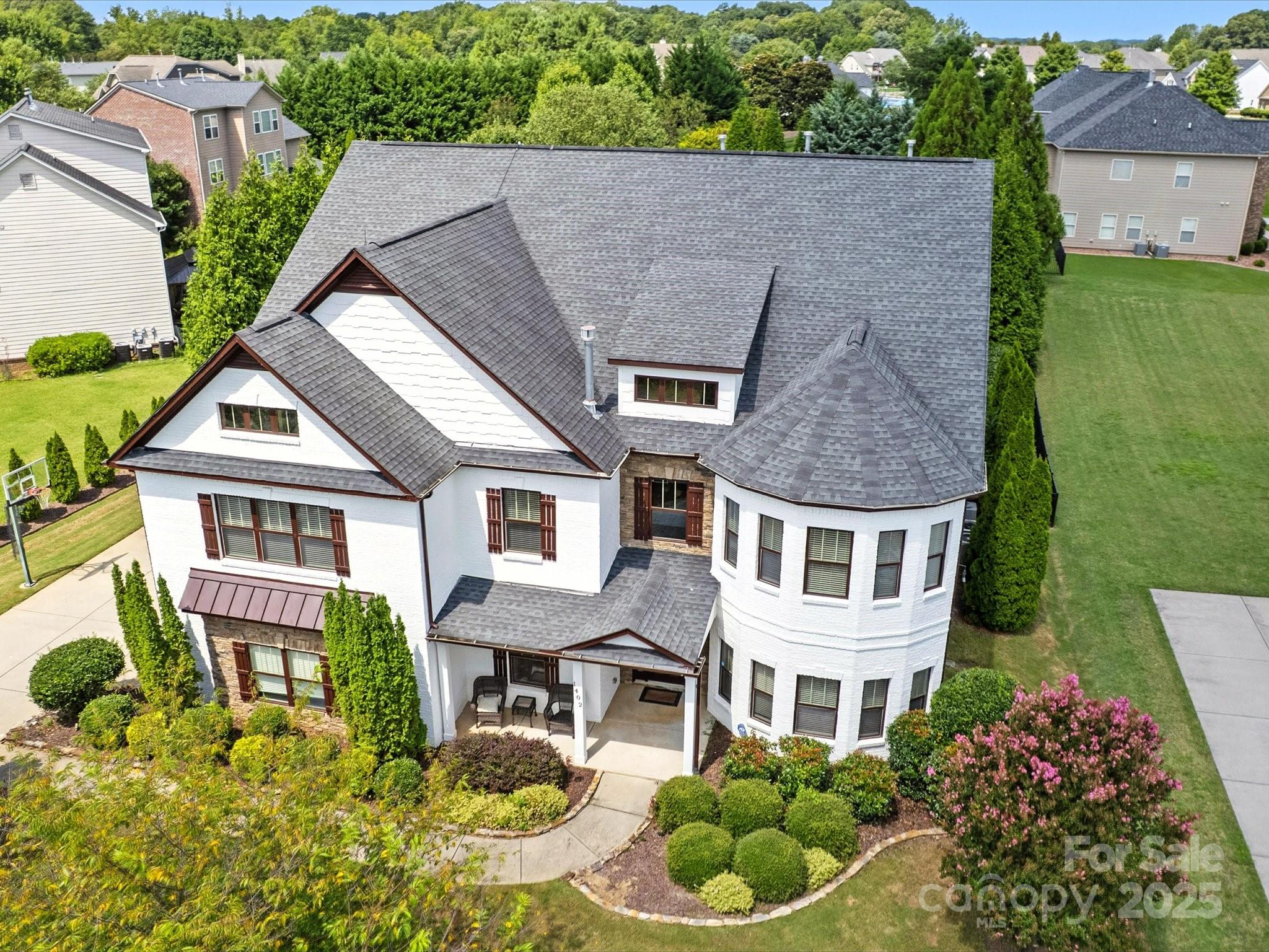 1402 Wynhurst Drive