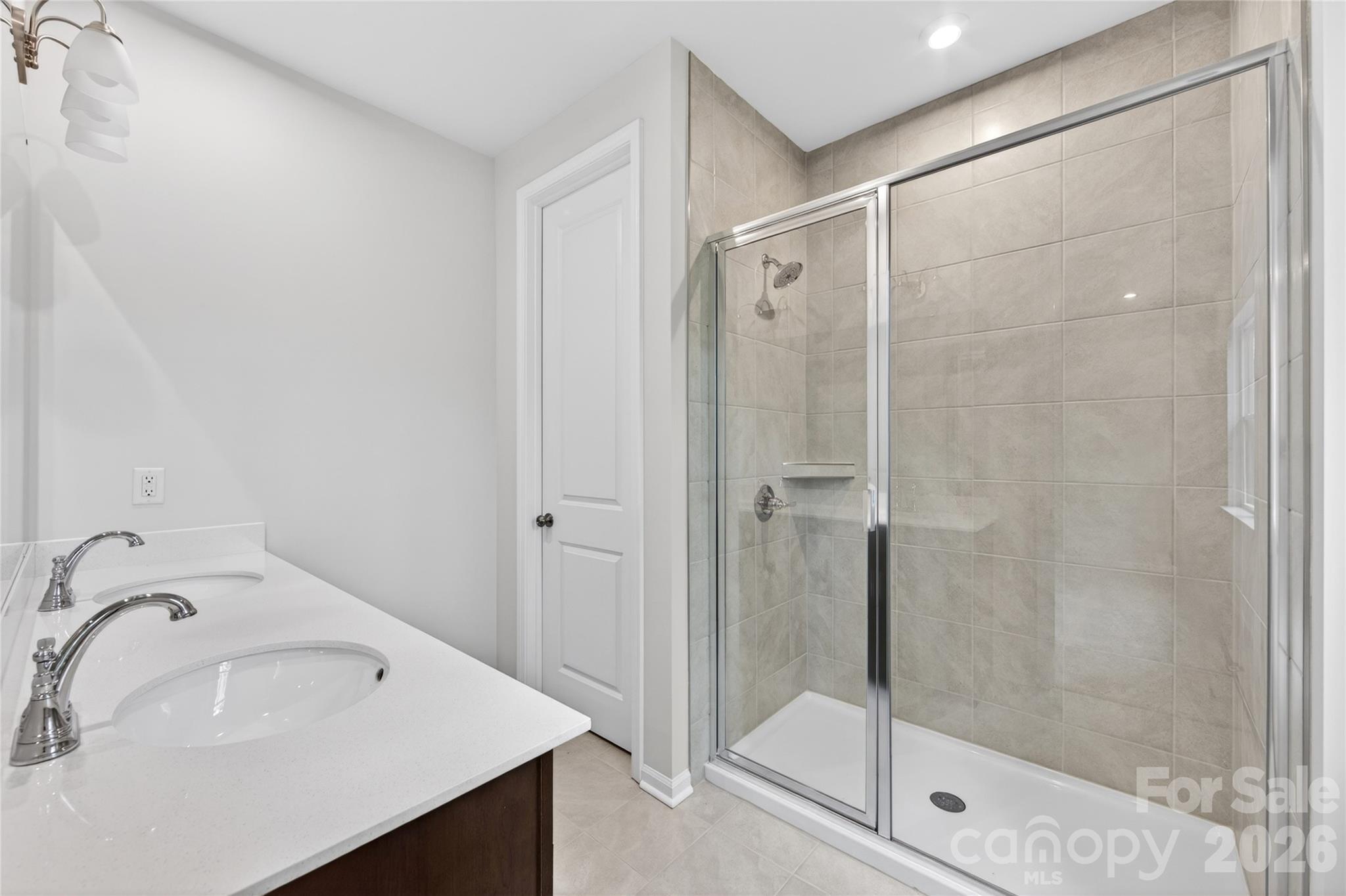 Fifteen 15 Cannon - Residential