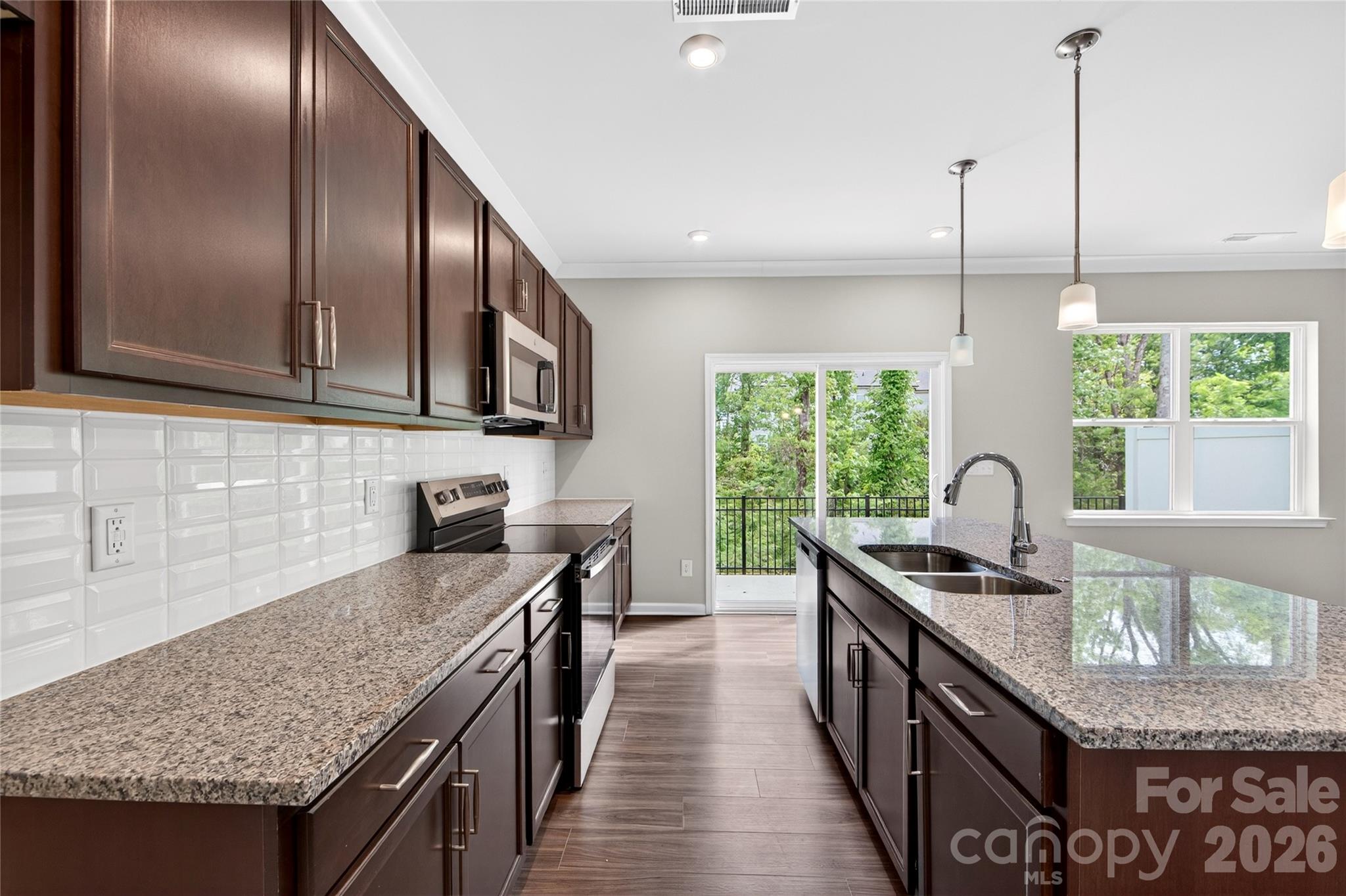 Fifteen 15 Cannon - Residential