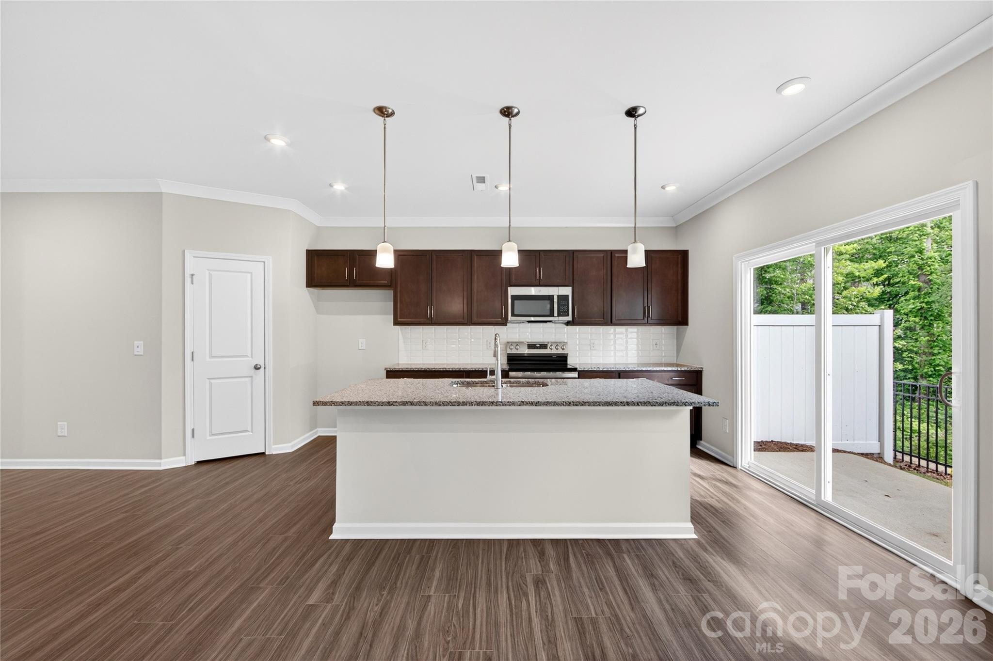 Fifteen 15 Cannon - Residential