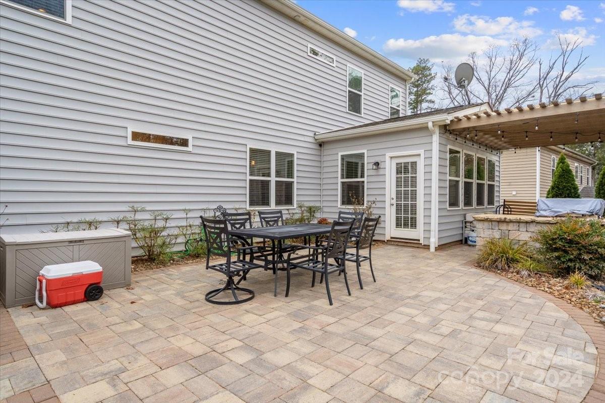 Amber Leigh - Residential