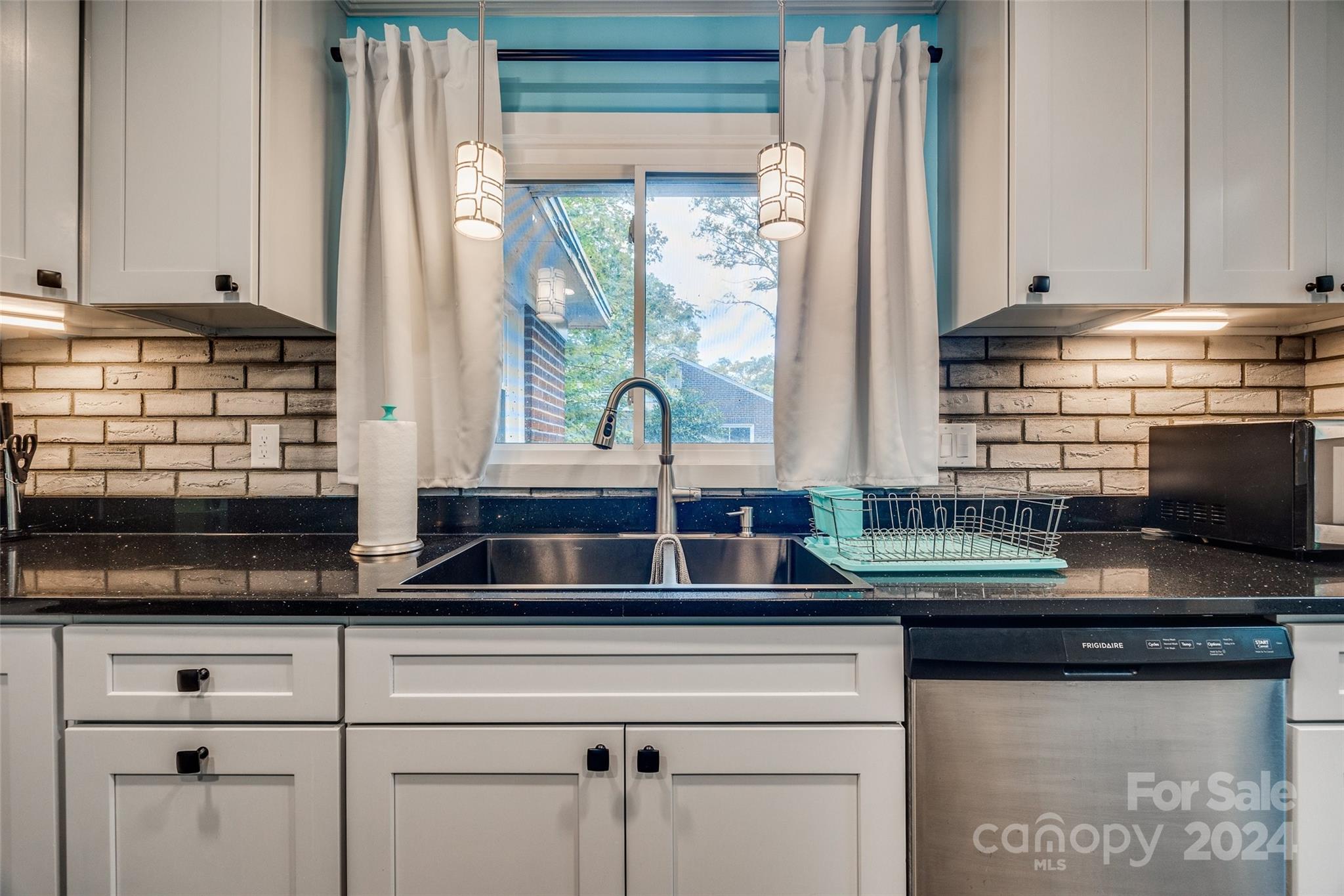 Colonial Heights - Residential