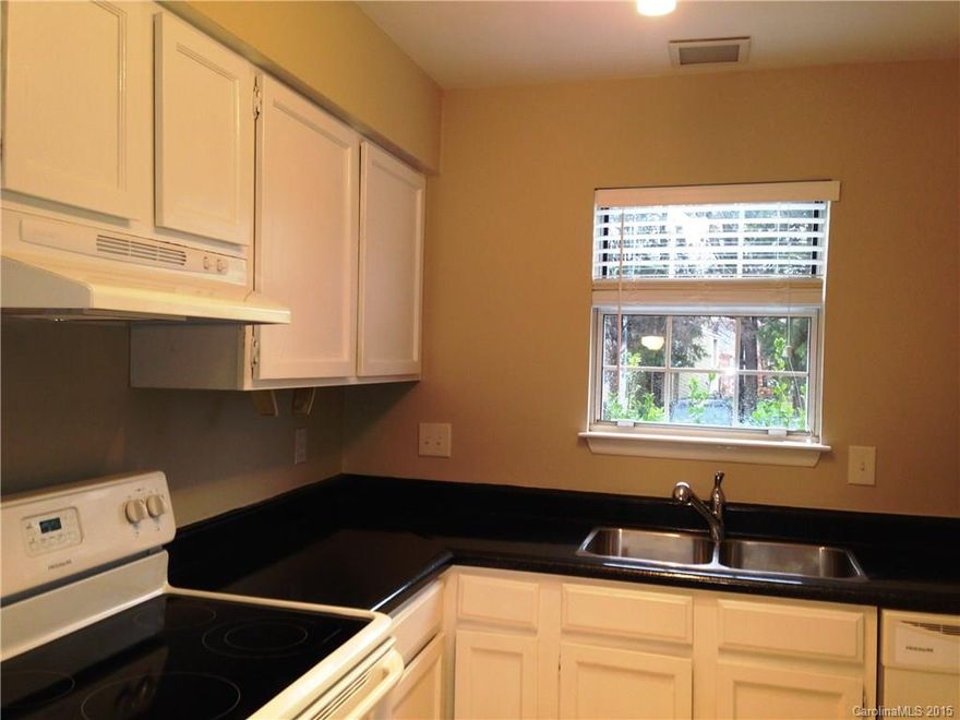 Great SouthPark Location !! Renovated one bedroom 1.5 bath loft , Great open floor plan with tons of natural light .Smooth ceilings with fresh paint , resurfaced countertops .new lighting and fixtures  !! Full size washer and dryer connections . HVAC and water heater 4 years old .New glass in all windows , Pool and tennis community walking distance to the Harris Y and Beverly Woods . Minutes to SouthPark and the Lynx  . Highly desired floorplan . First time homebuyers programs available !!