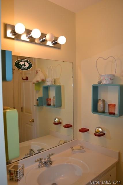 Meadow Lakes II - Residential