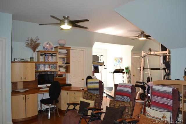 Meadow Lakes II - Residential