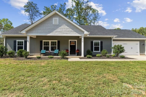 Photo of 916 Westminster Drive #8, Statesville, NC 28677 (MLS # 4428276)