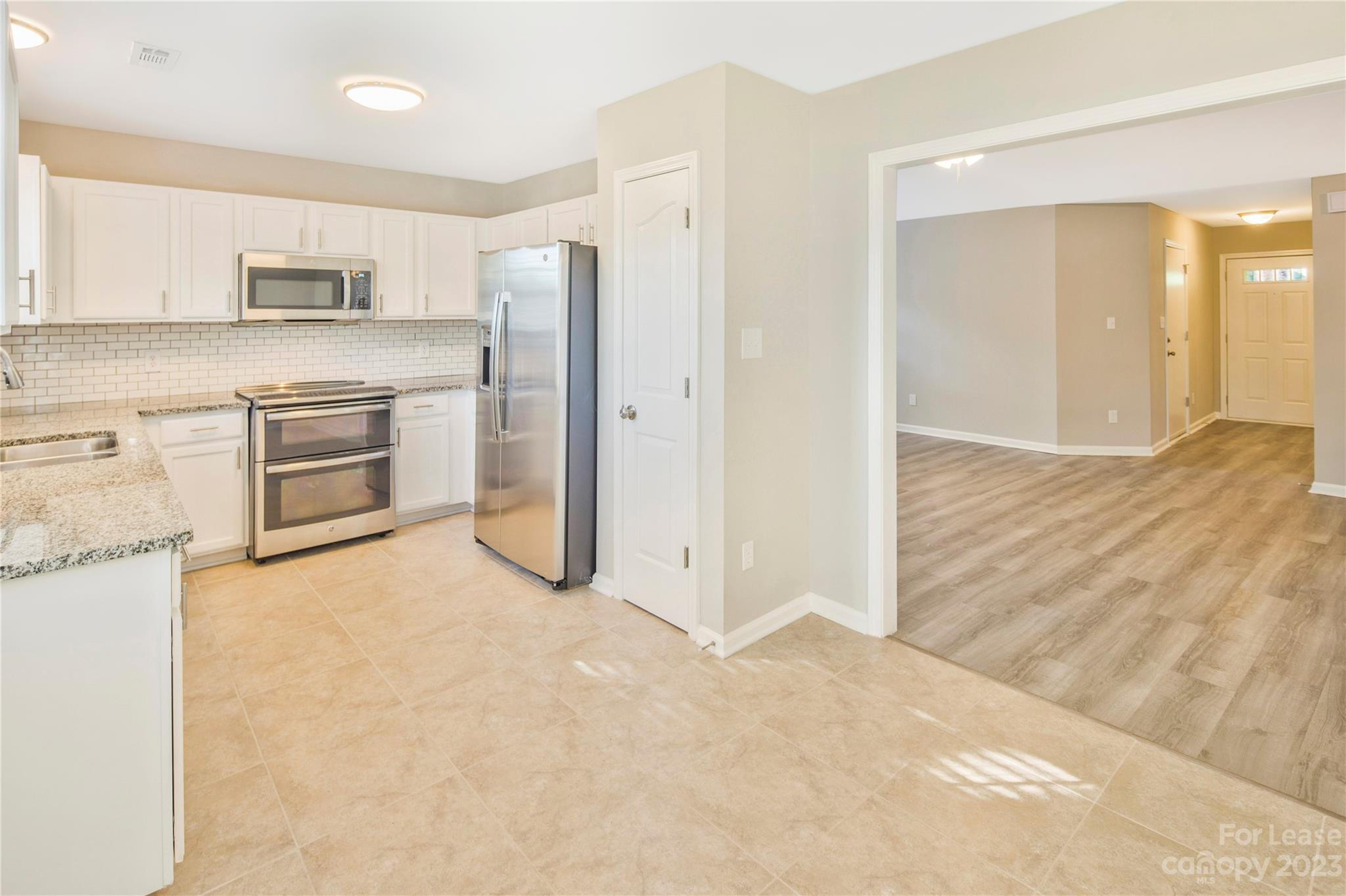 Brownestone - Residential Lease