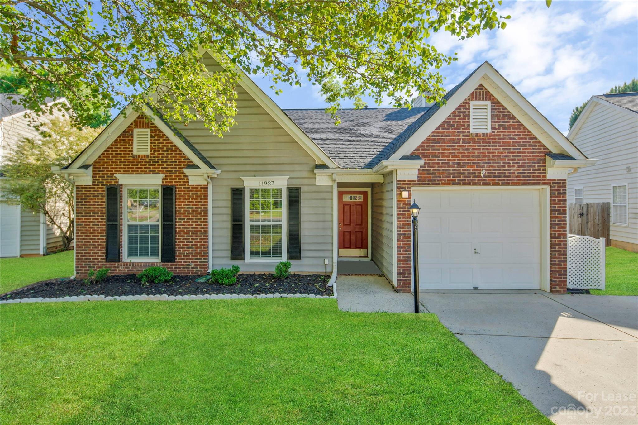 Brownestone - Residential Lease