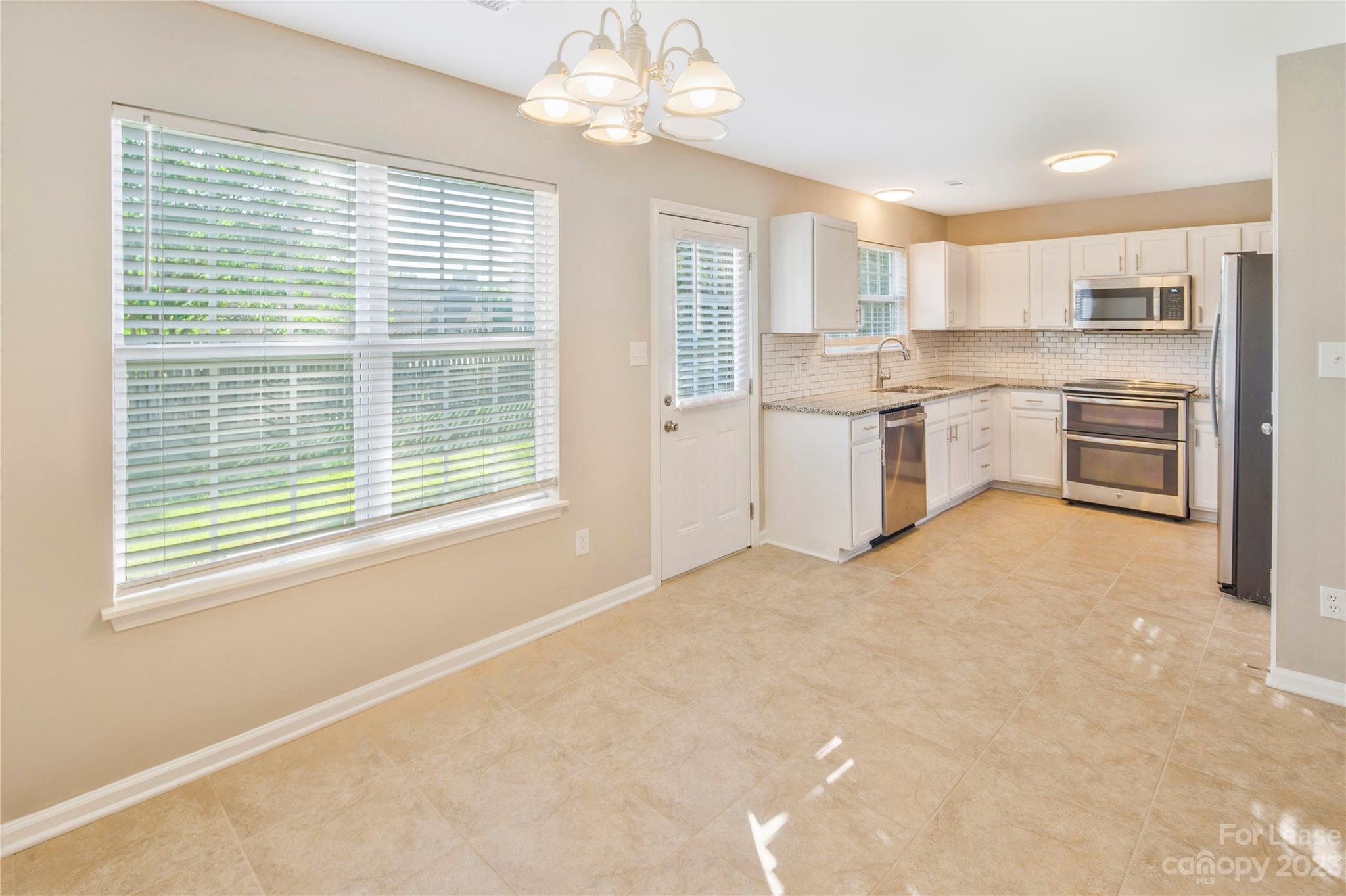 Brownestone - Residential Lease