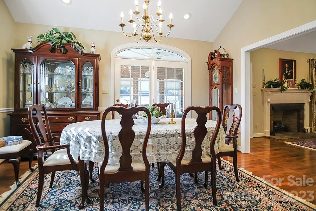 Country Club - Residential