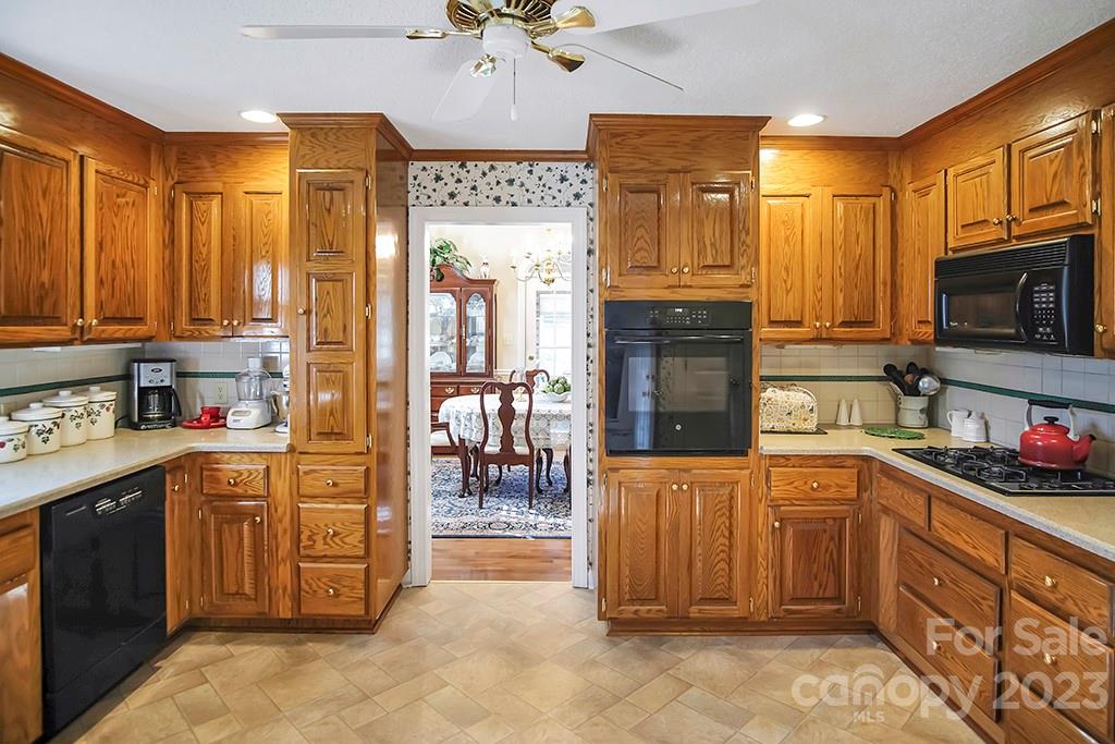 Country Club - Residential