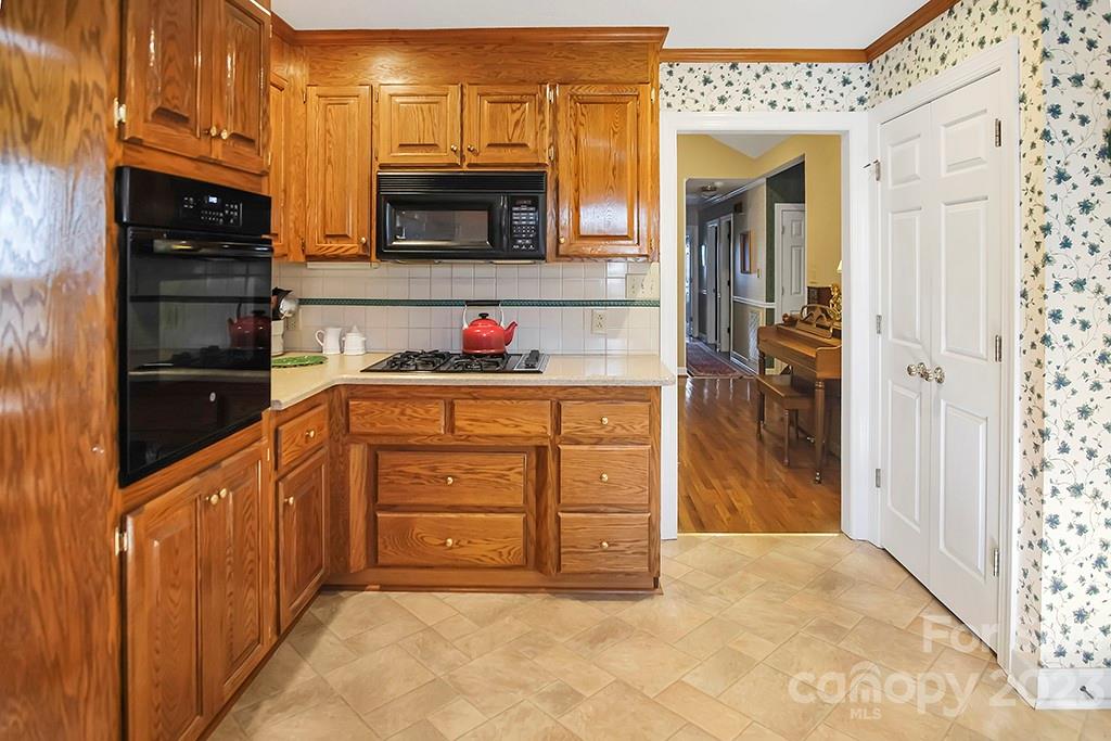 Country Club - Residential