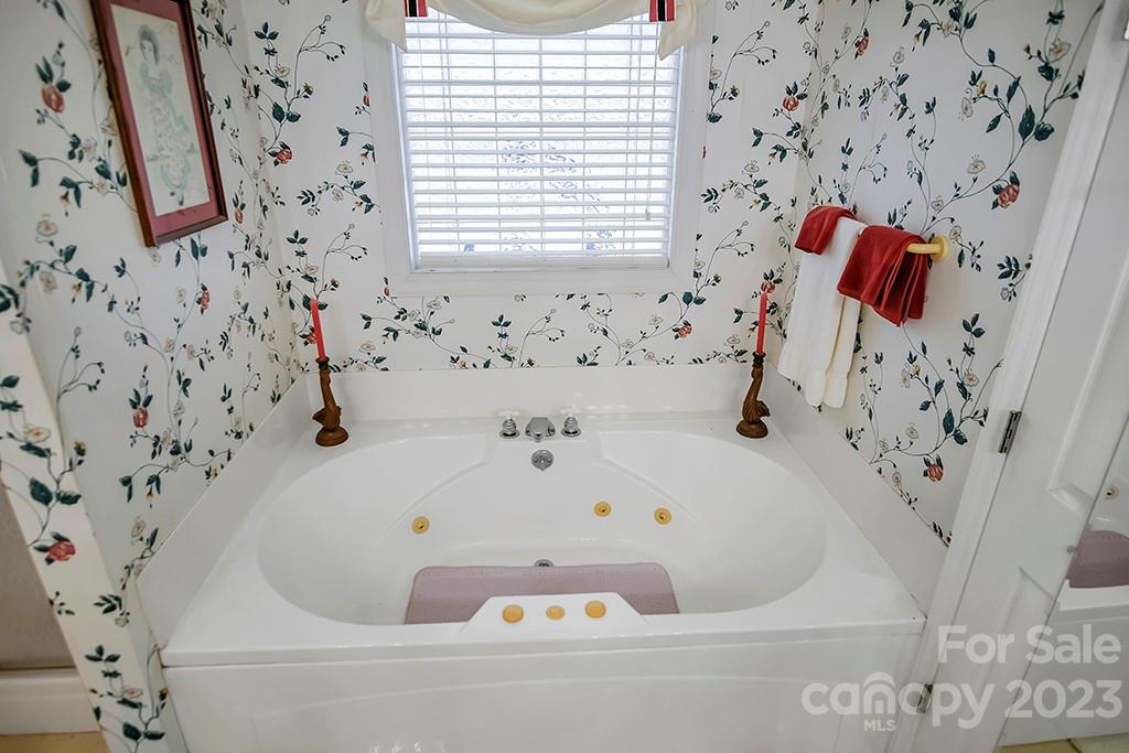 Country Club - Residential