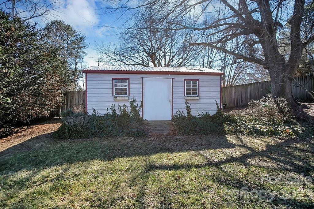 Country Club - Residential