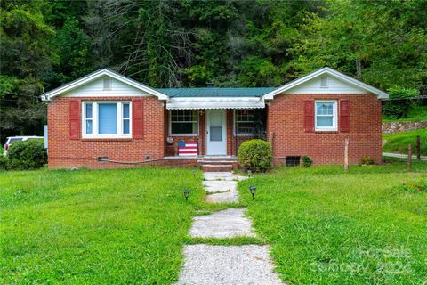 A home in Hendersonville