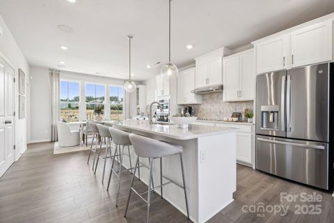3114 Stelfox Street Charlotte NC 28262