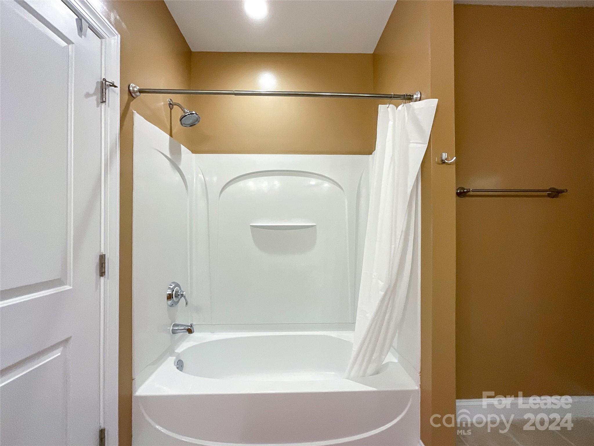 Elizabeth Place - Residential Lease