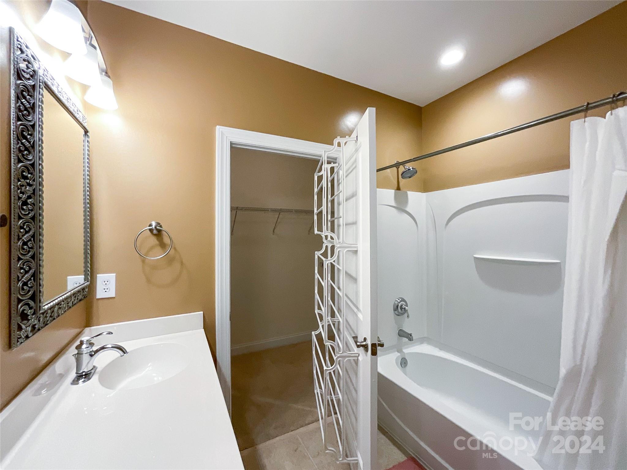 Elizabeth Place - Residential Lease