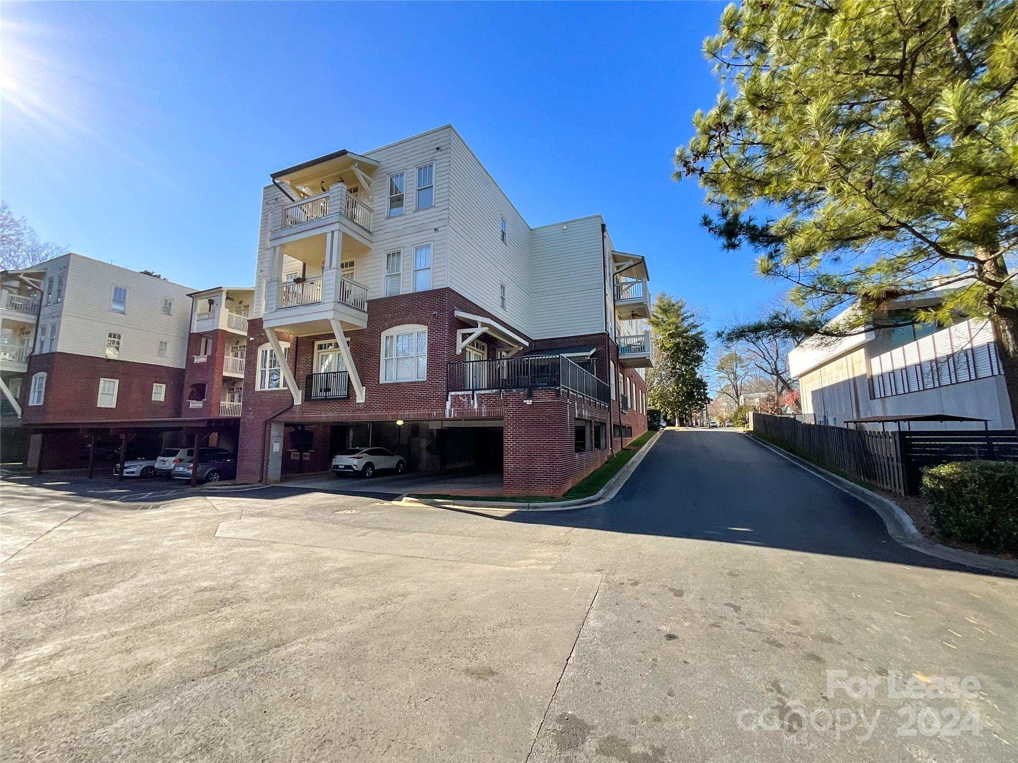 Elizabeth Place - Residential Lease