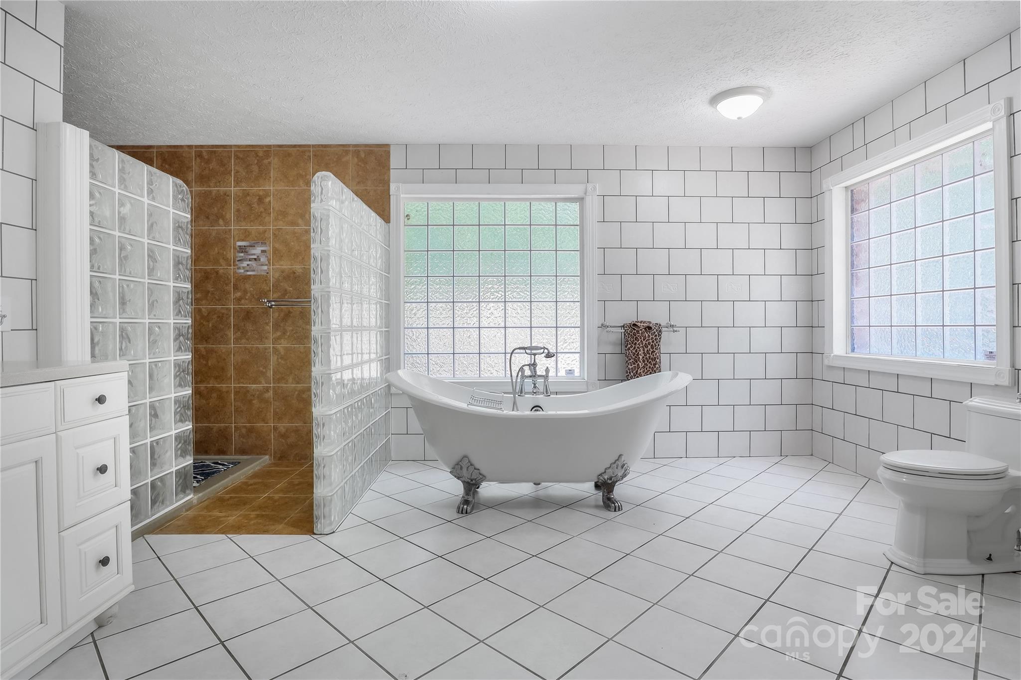 Lake Adger - Residential