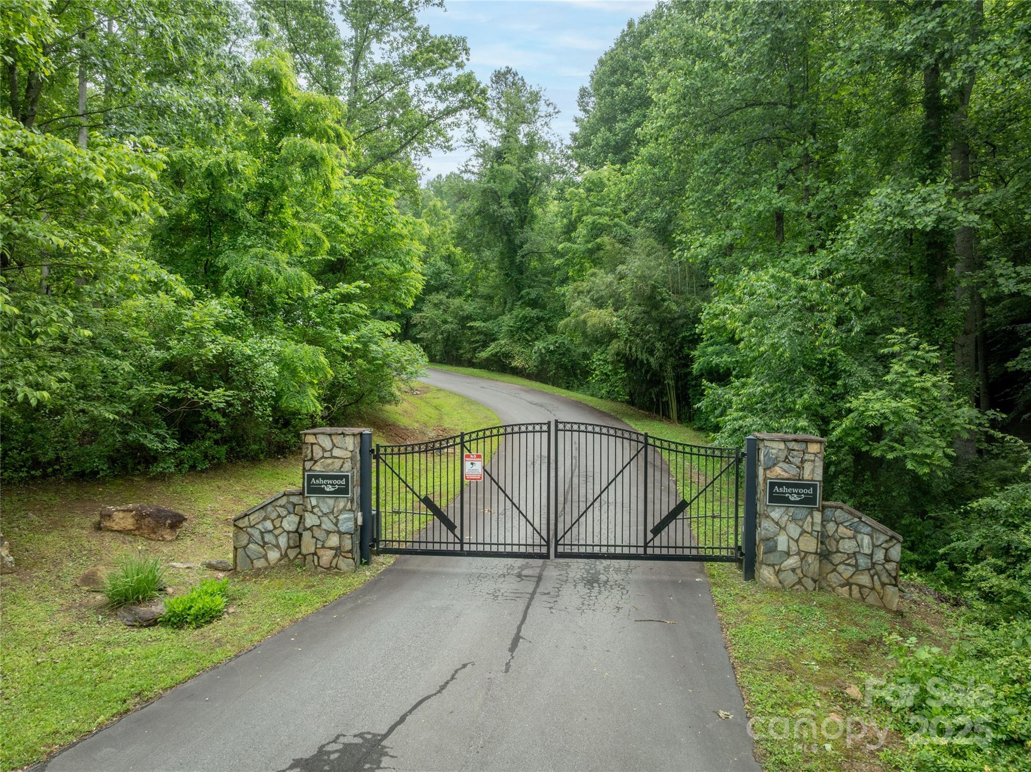 68 Bamboo Trail