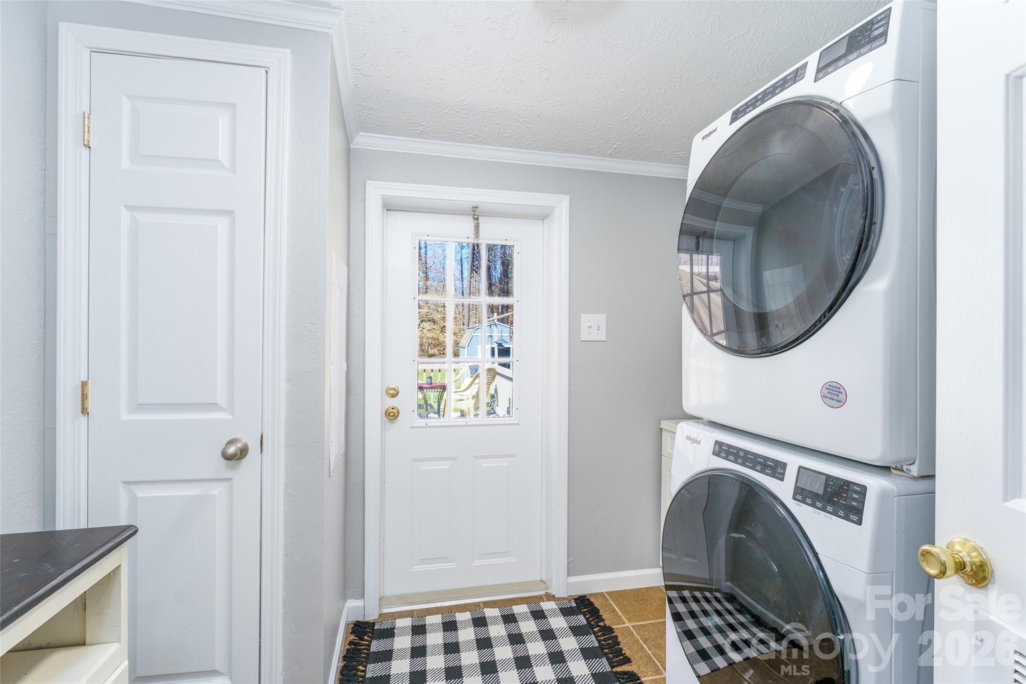 Windward Pointe - Residential