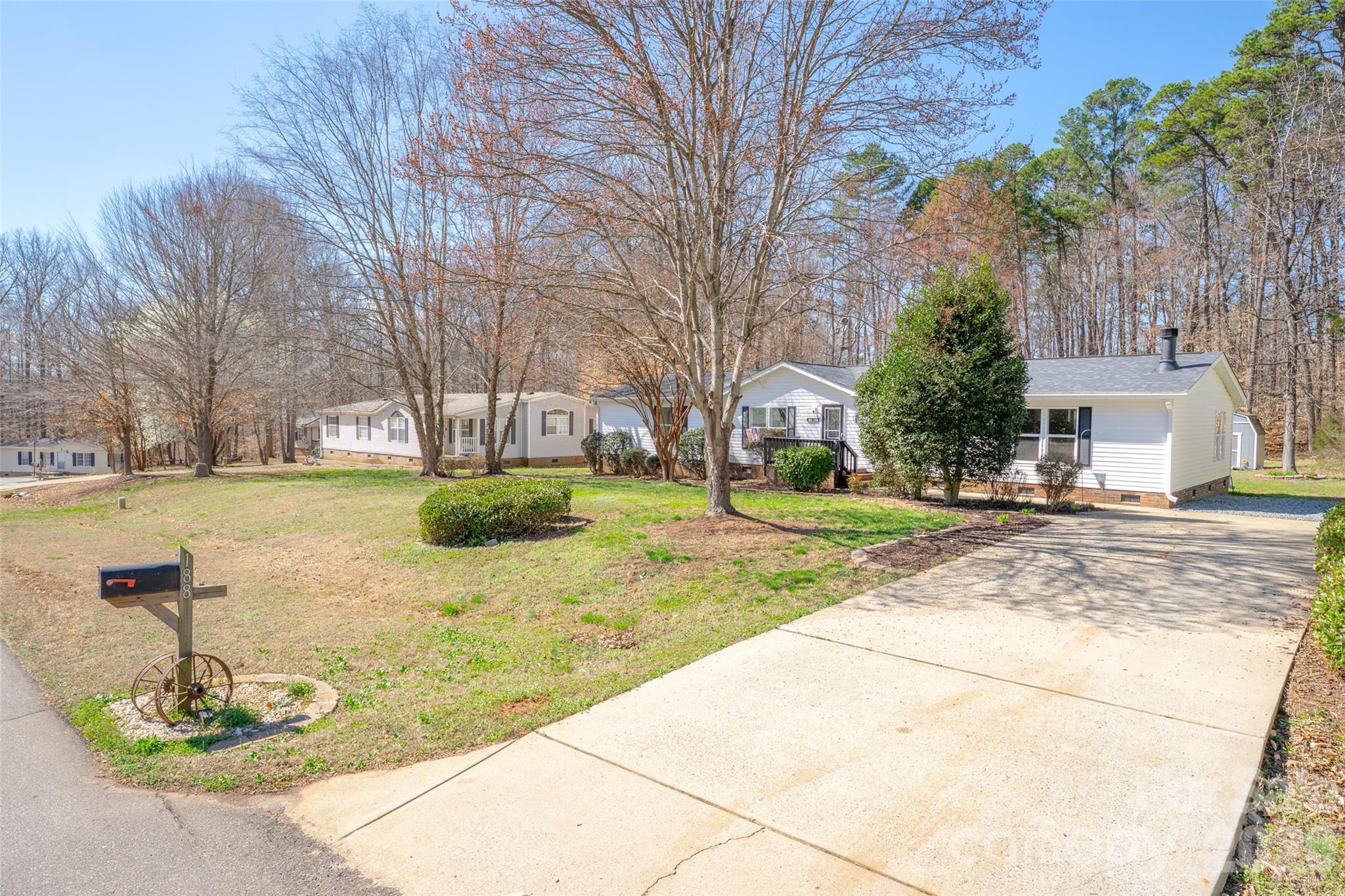 Windward Pointe - Residential