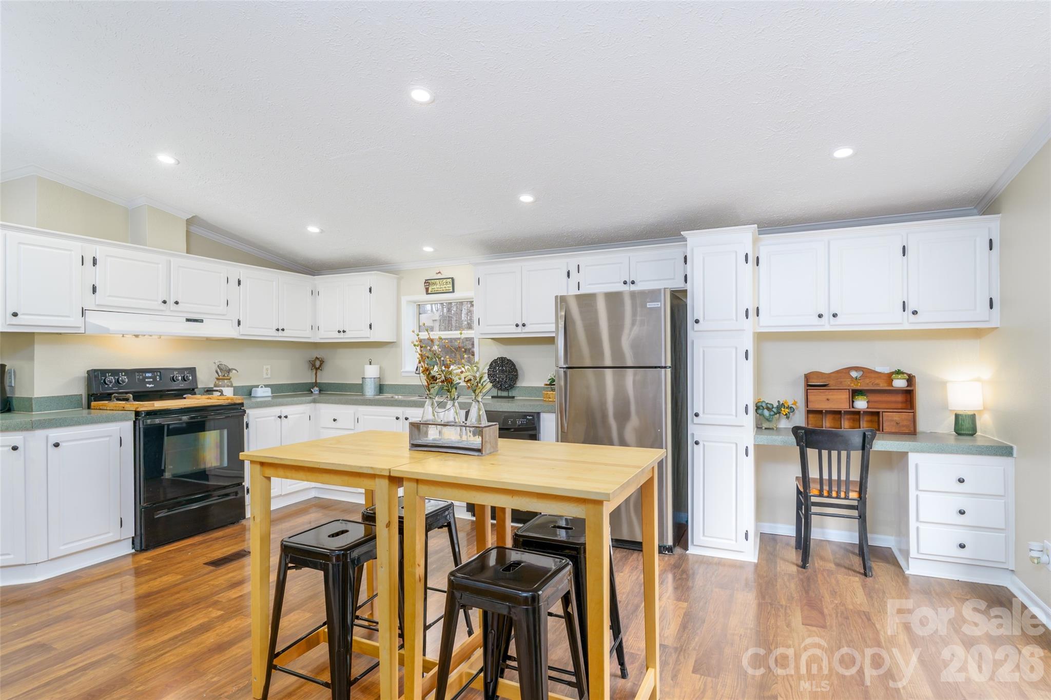 Windward Pointe - Residential