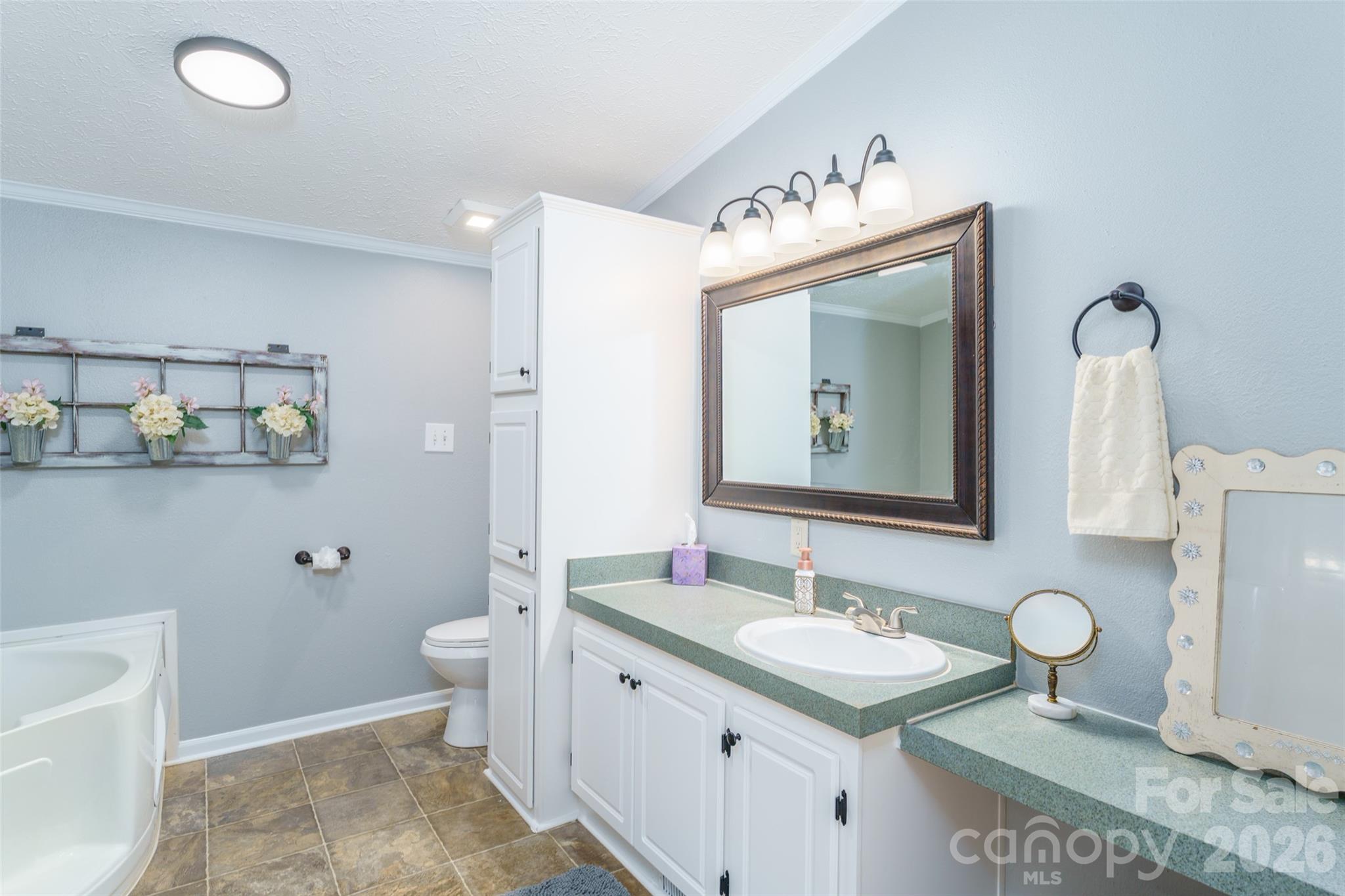 Windward Pointe - Residential