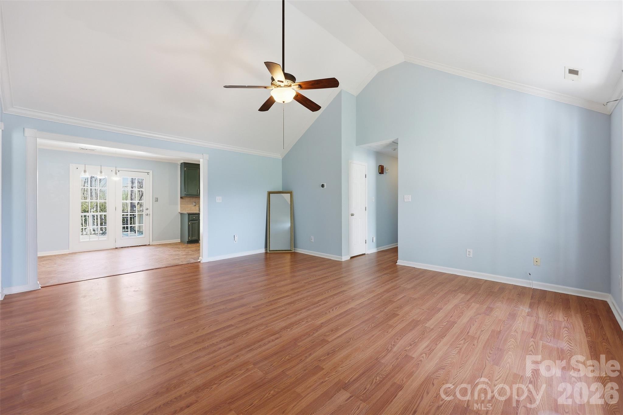 106 Chinaberry Court