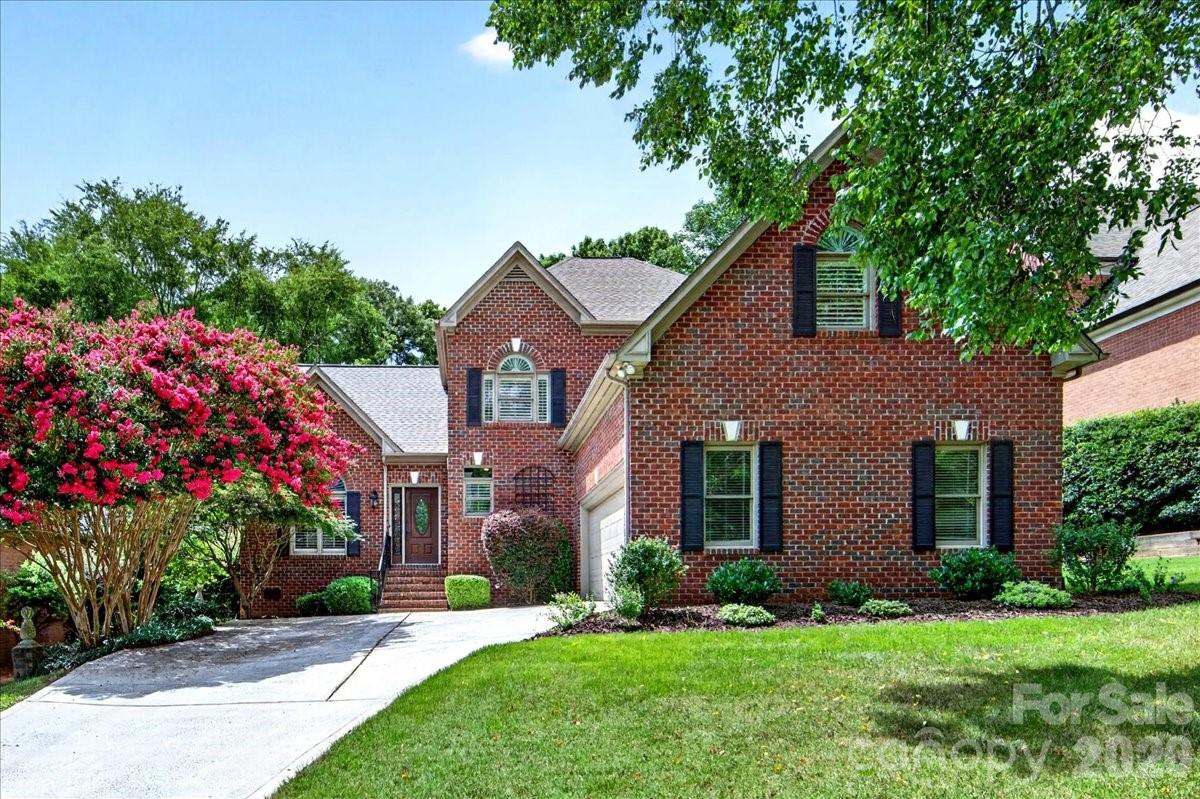 6784 Lynrose Court