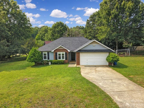 Photo for 2616 Briar Trail Court