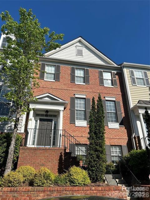 Photo of 15262 Kessler Drive, Charlotte, NC 28277 (MLS # 4372717)