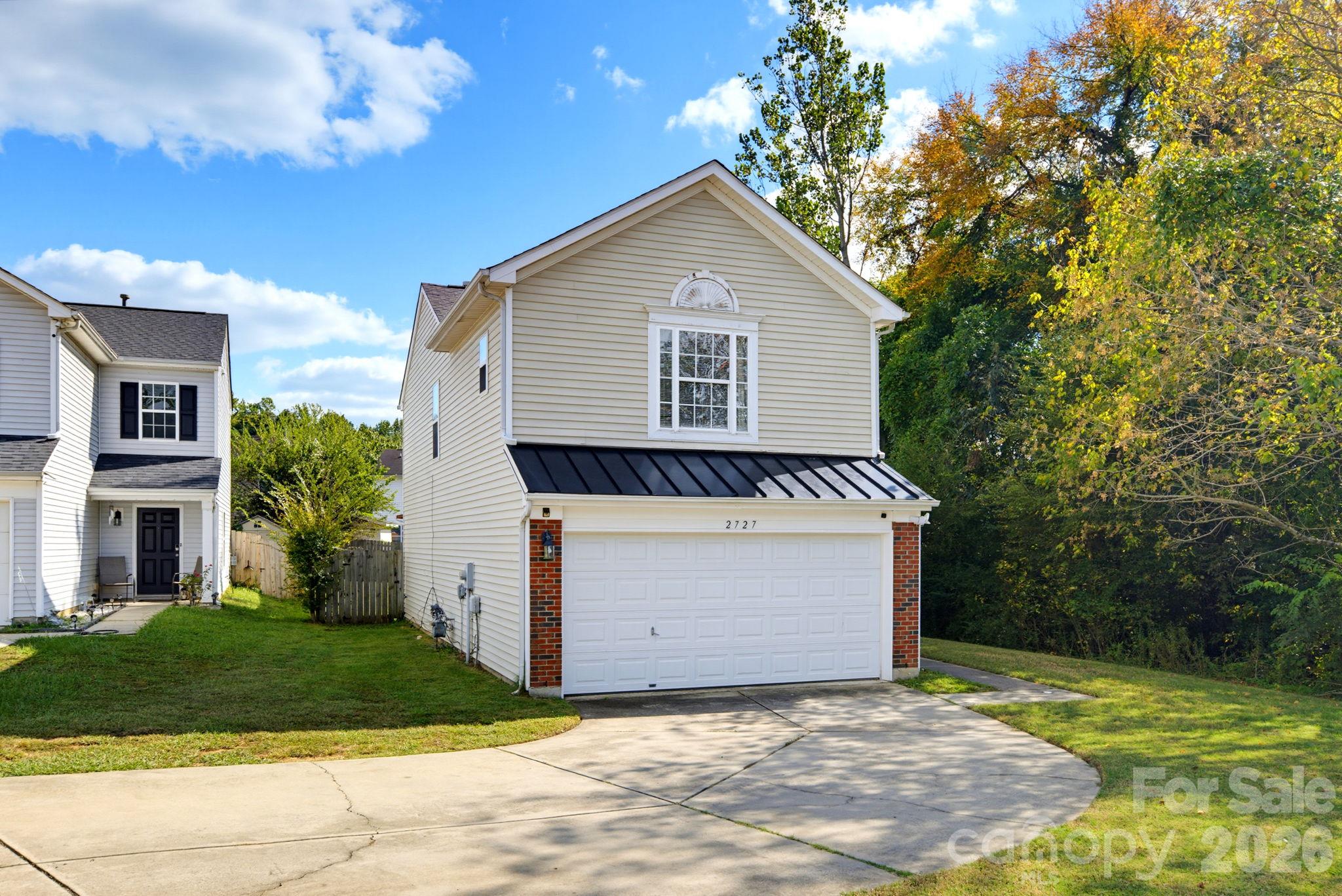 2727 Valley Court
