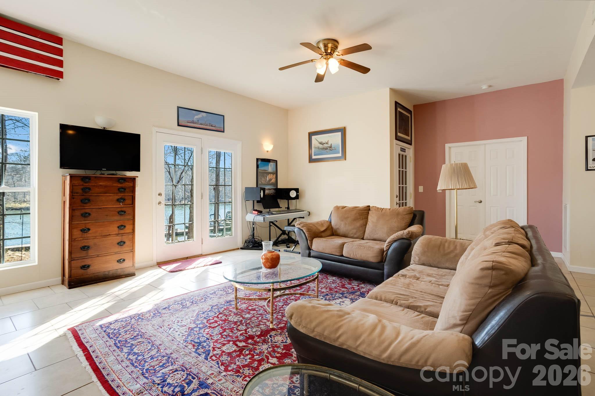 Riverfront - Residential