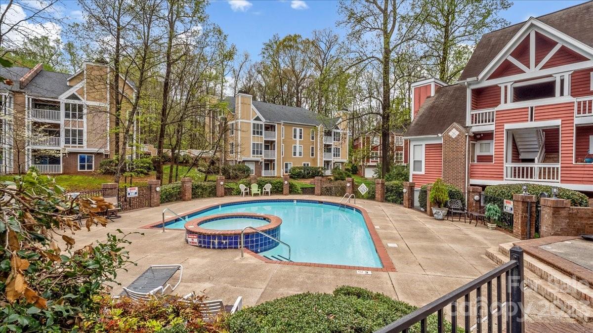 The Villages of Eastover Glen - Residential