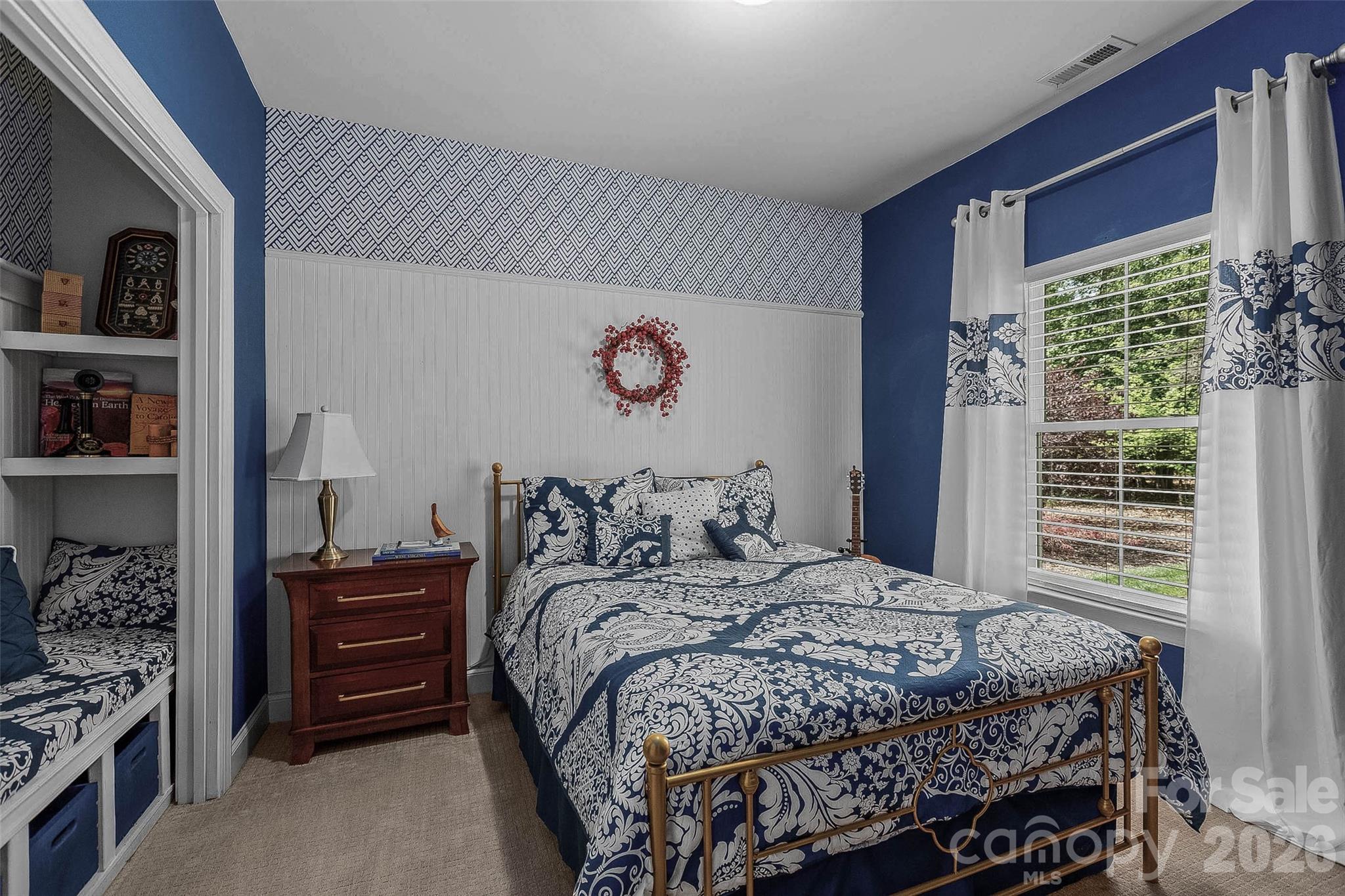 Yachtsmans Point - Residential