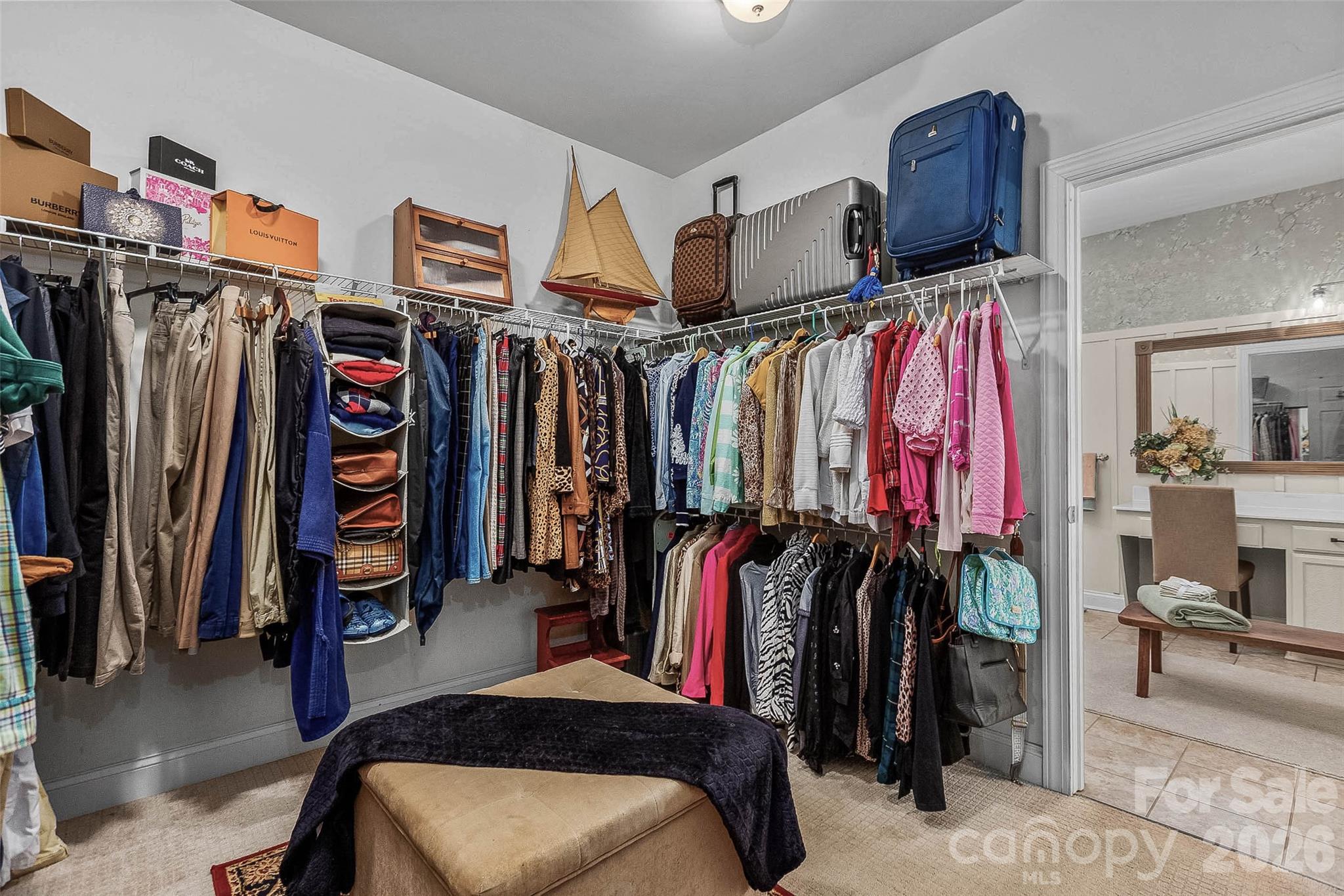 Yachtsmans Point - Residential